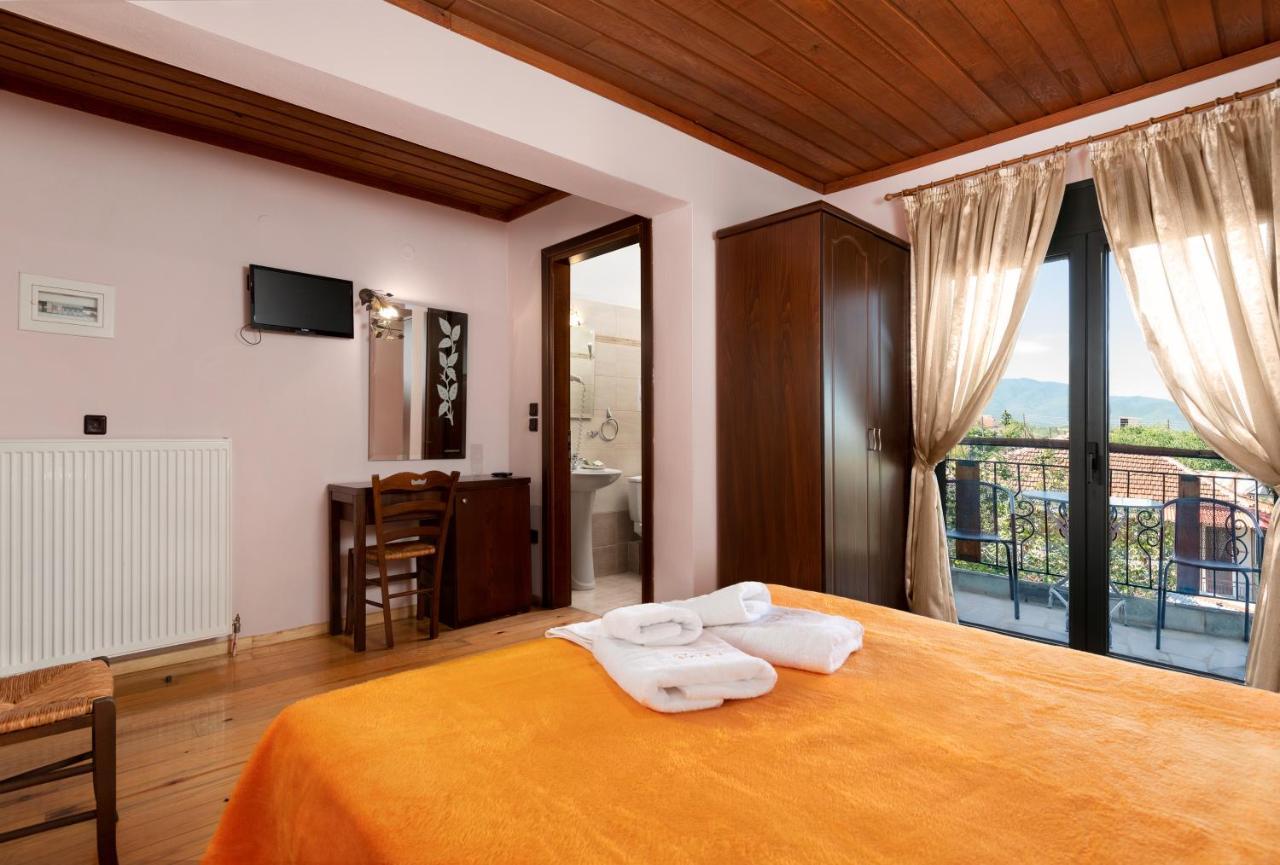 Limnaio Hotel Khrisokhórafa Bagian luar foto