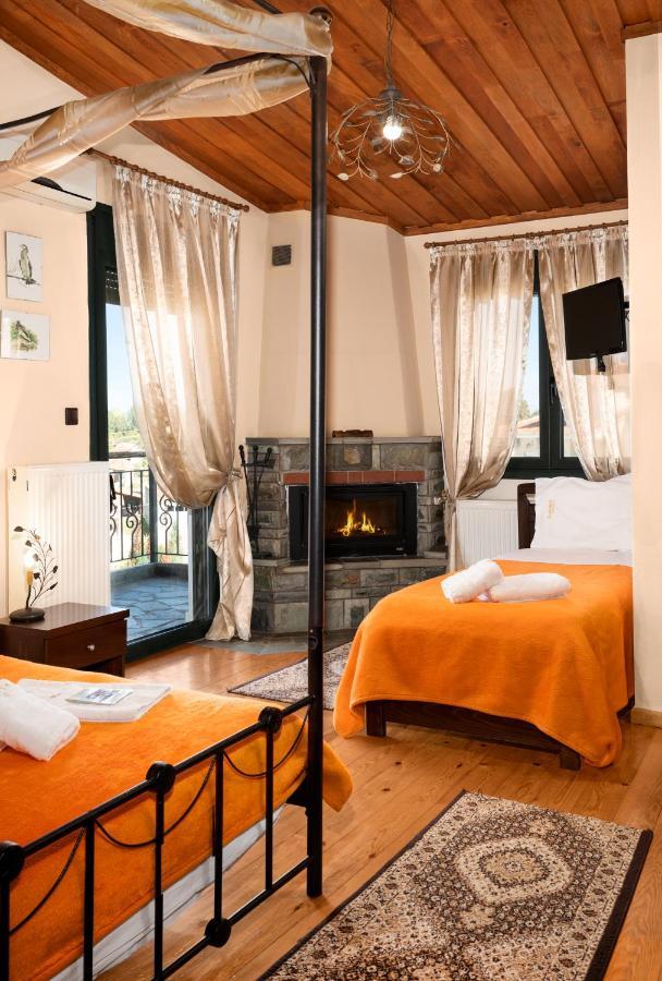 Limnaio Hotel Khrisokhórafa Bagian luar foto