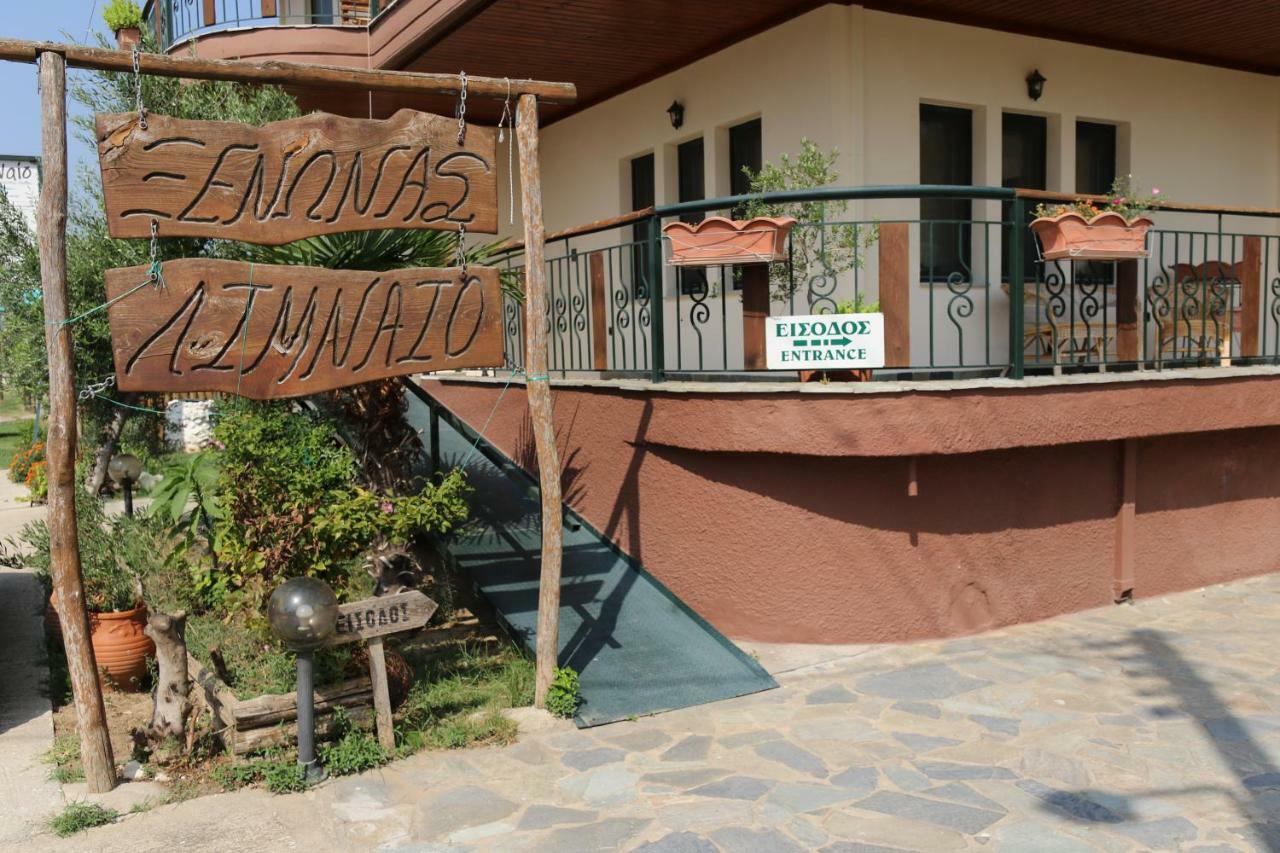 Limnaio Hotel Khrisokhórafa Bagian luar foto